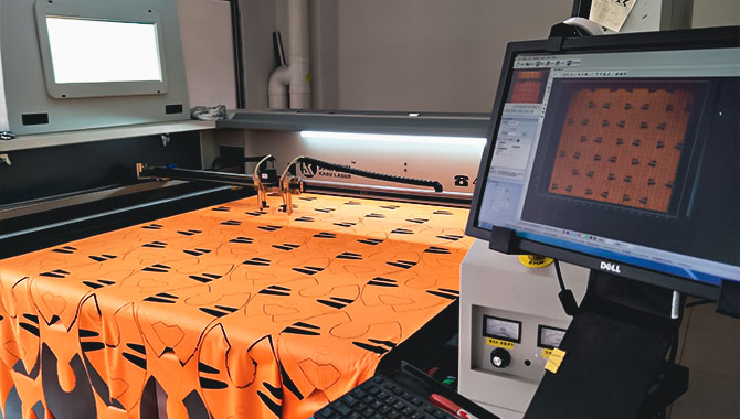 CO2 Laser Cutter for Toy Production