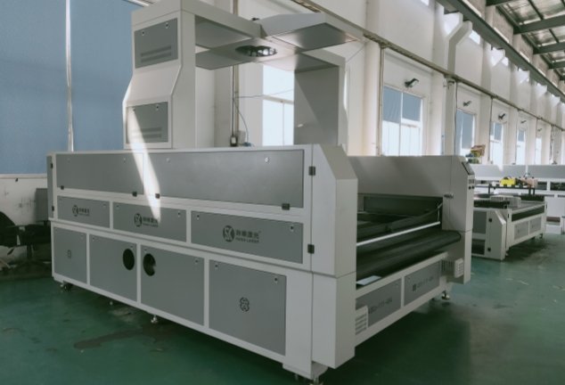 5 KD2030-SY Large Format Top Camera Flatbed Laser Cutting Machine